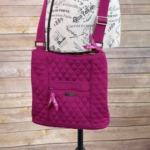 👜Vera Bradley quilted crossbody purse